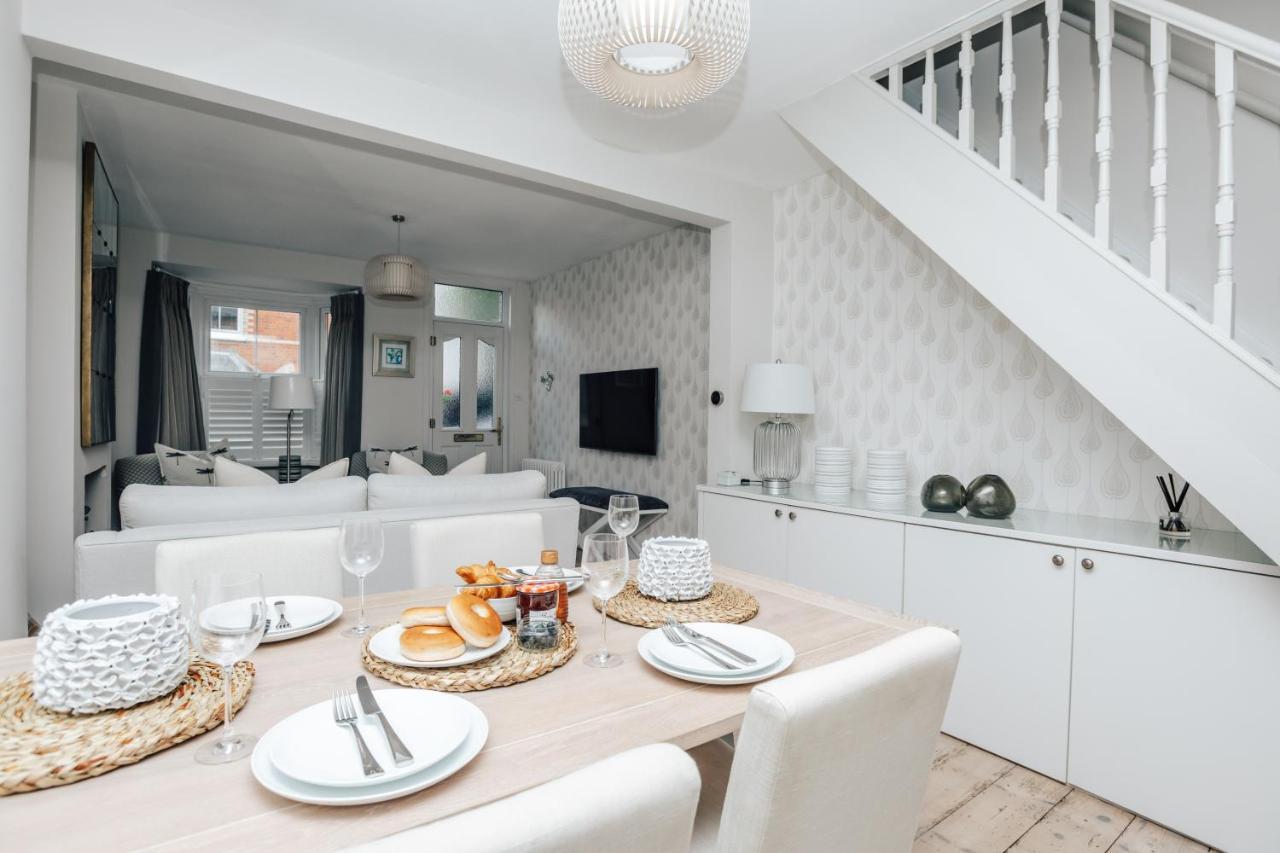 The Dragonfly - Central 2 Bedroom House Henley-on-Thames Exterior photo